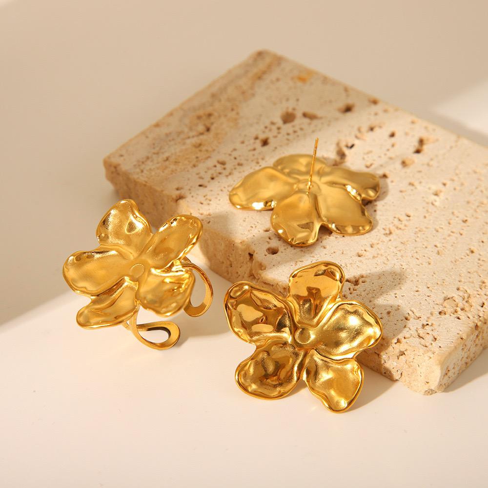 Blossom Flower Ring