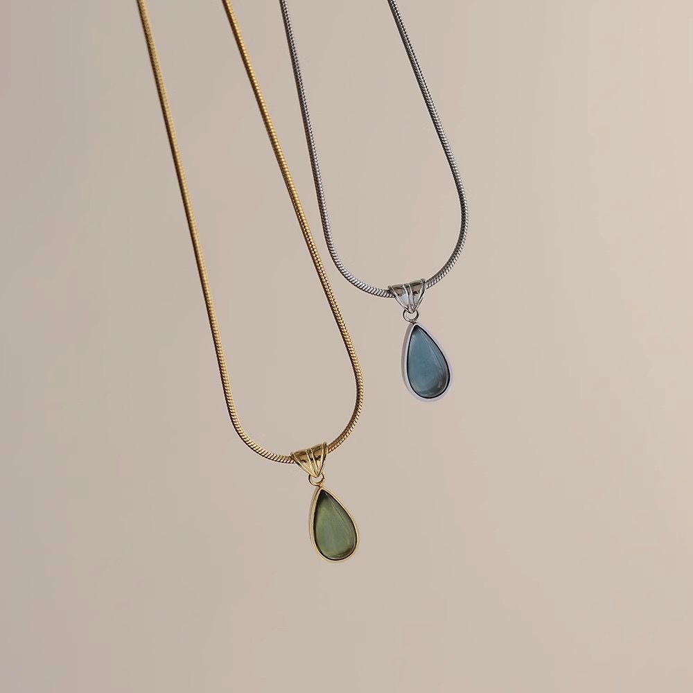 Water Droplet Pendant Necklace