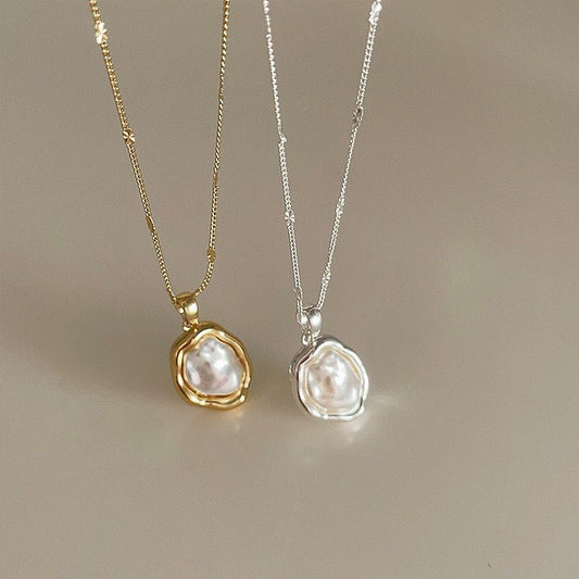 Statement Pearl Necklace