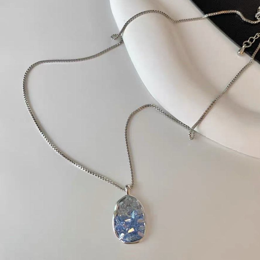 Gradient Crushed Crystal Oval Pendant Necklace