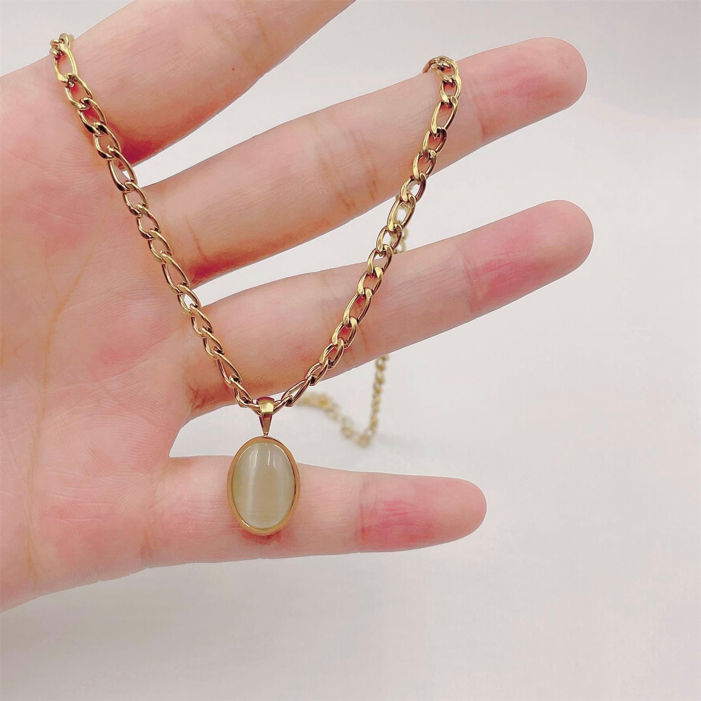 Ridge Oval Pendant Necklace