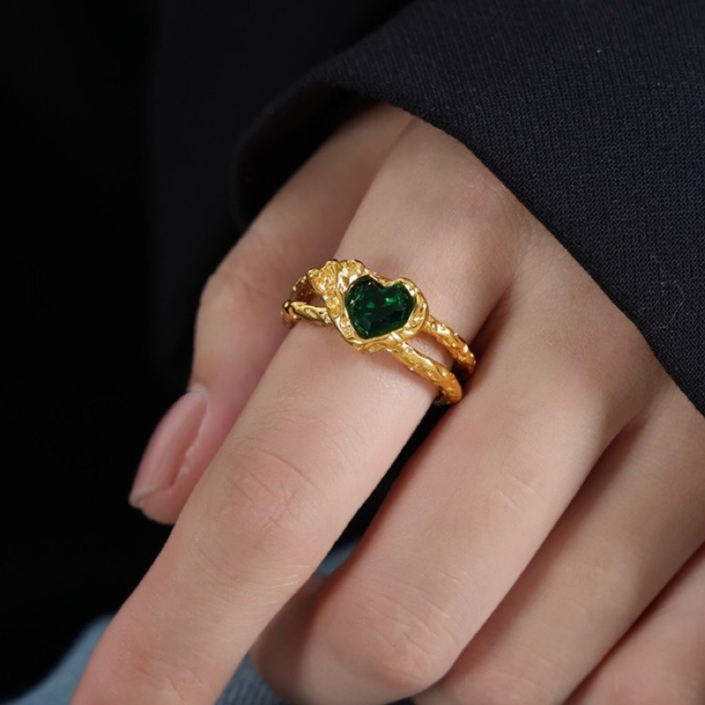 Double Layered Heart Ring