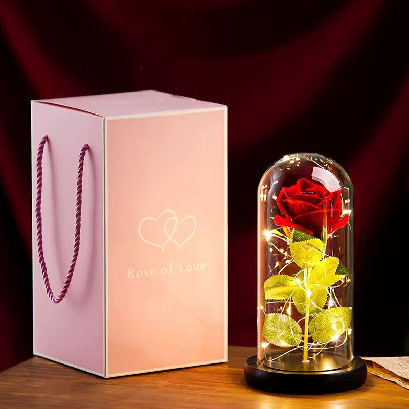 Rose éternelle sous cloche en verre avec lumière LED – Rose artificielle en soie, cadeau pour elle, maman, épouse – Parfait pour les occasions spéciales