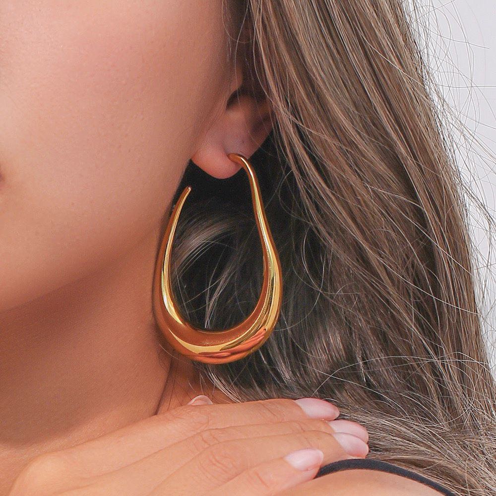 Geometric Chunky U Shaped Hoop Earrings