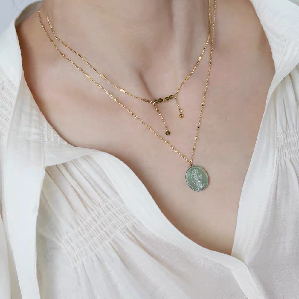 Vintage Tulip Shell Cameo Necklace