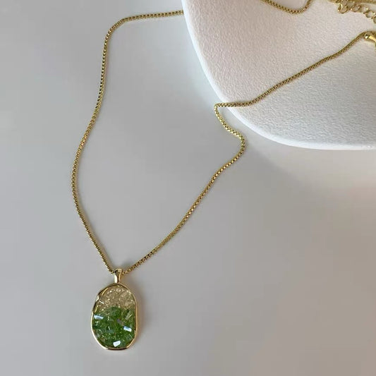 Gradient Crushed Crystal Oval Pendant Necklace