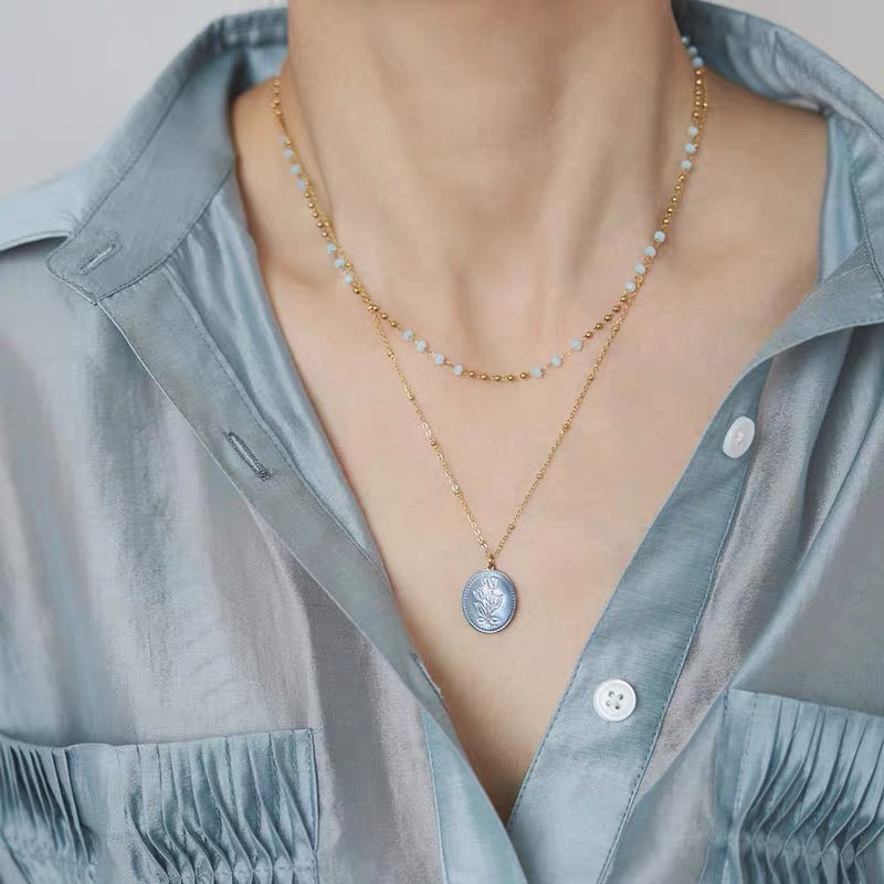 Vintage Tulip Shell Cameo Necklace