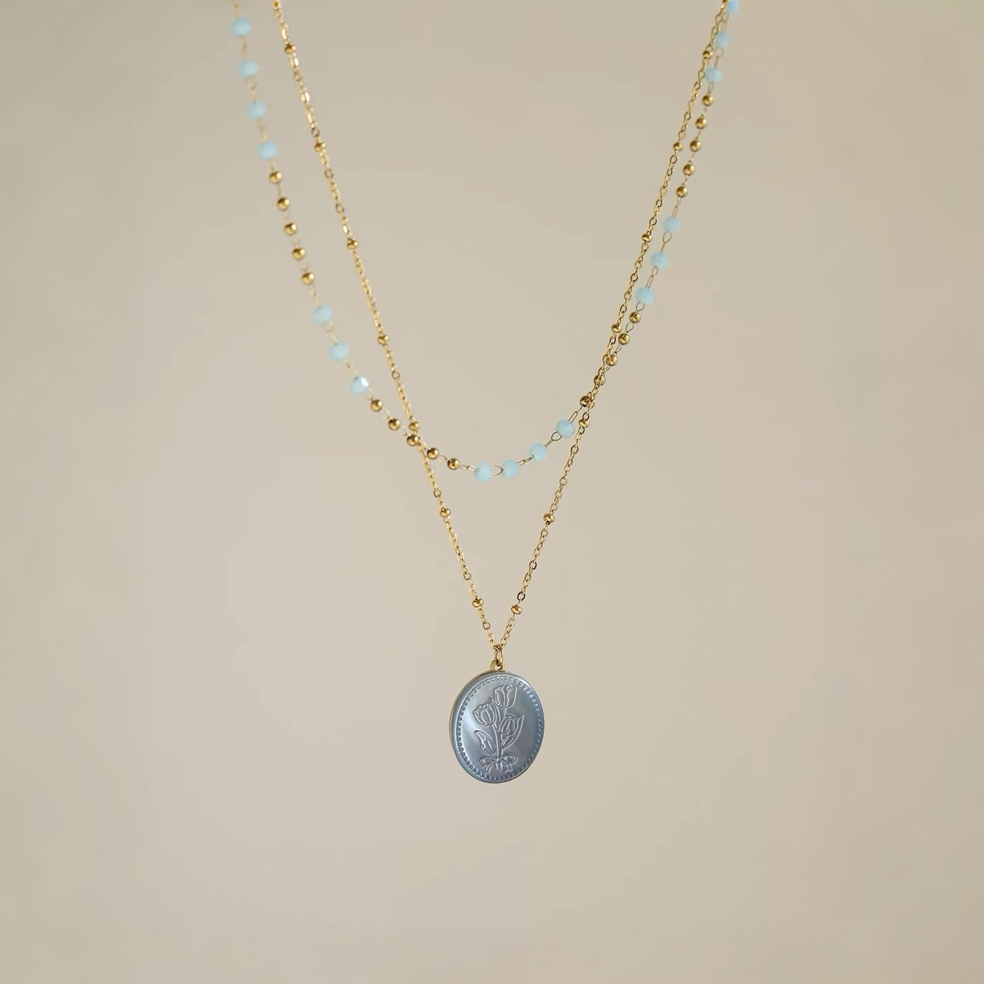 Vintage Tulip Shell Cameo Necklace