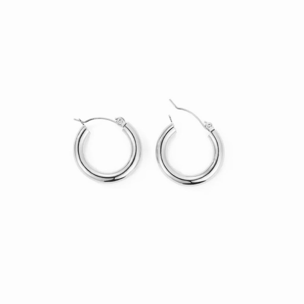 Medium Tunnel Hoop Earrings