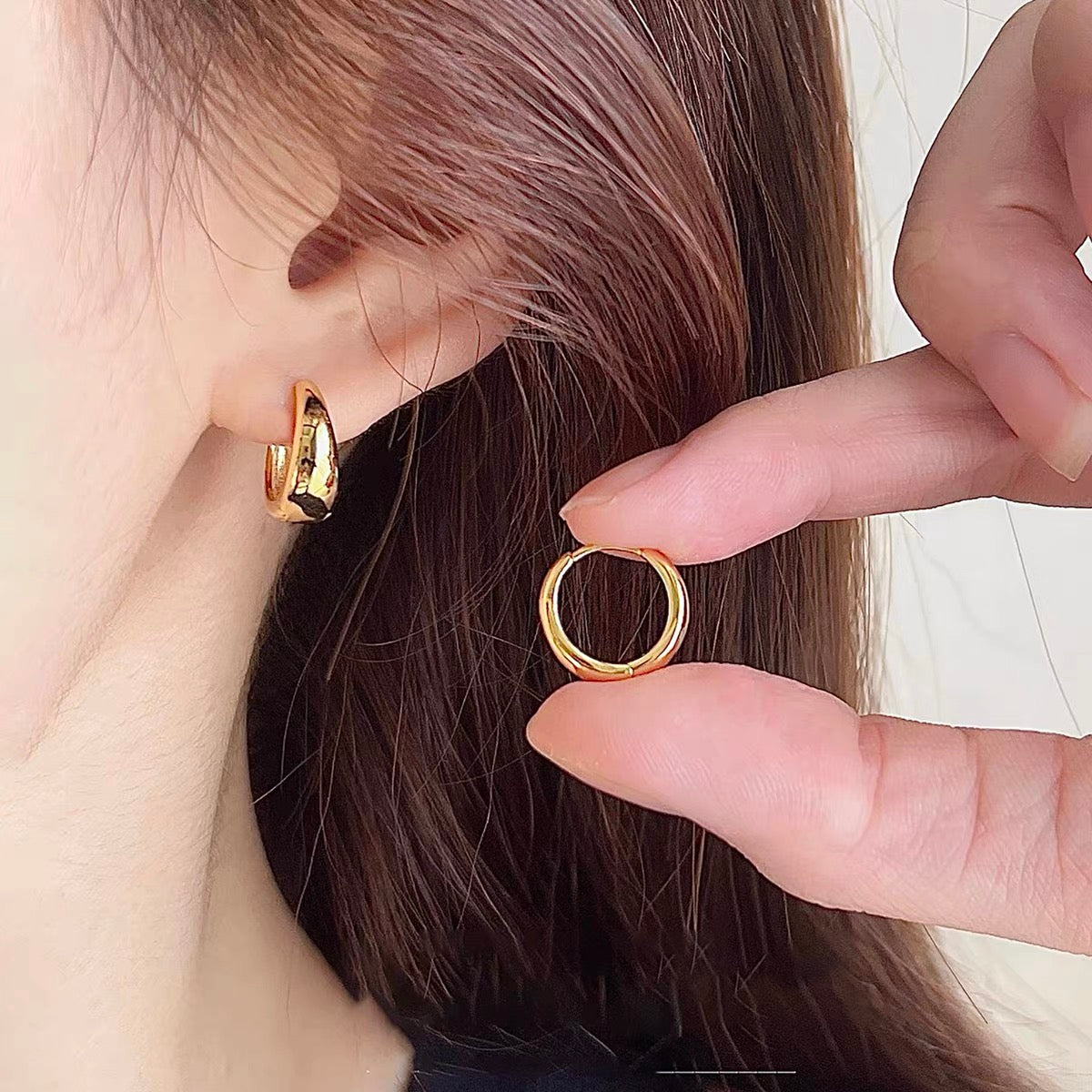 Chunky Waterdrop Huggie Hoop Earrings