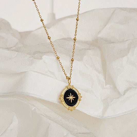 Star Frame Pendant Necklace