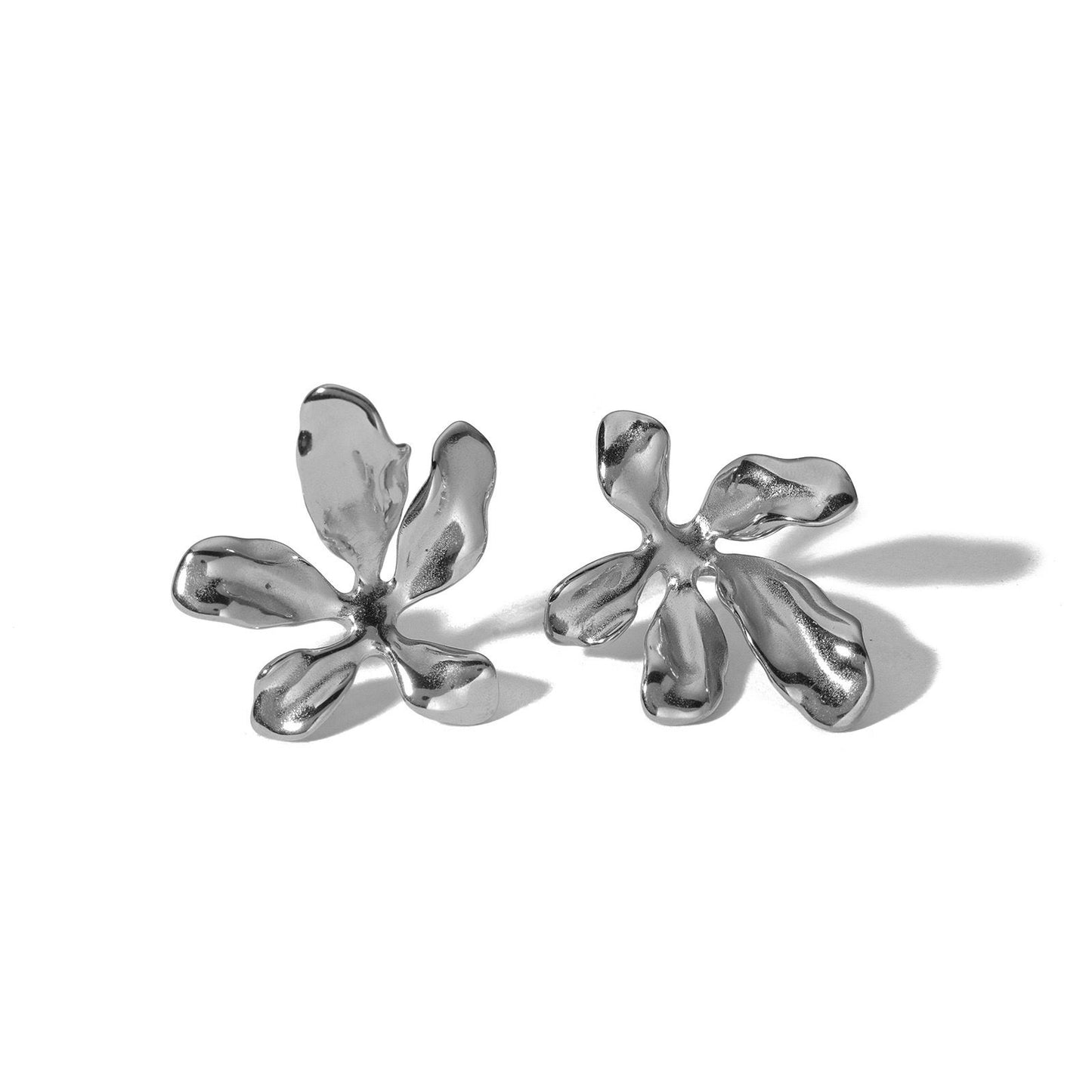 Elegant Flower Stud Earrings