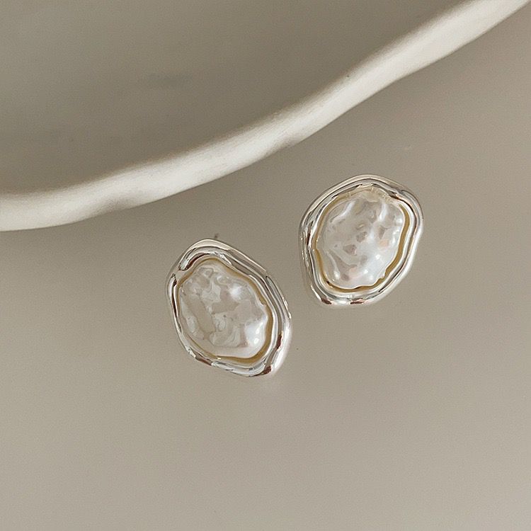 Statement Pearl Earrings