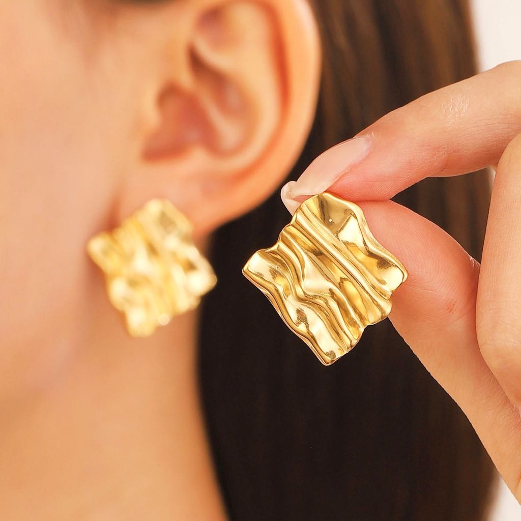 Square Crumple Texture Earrings