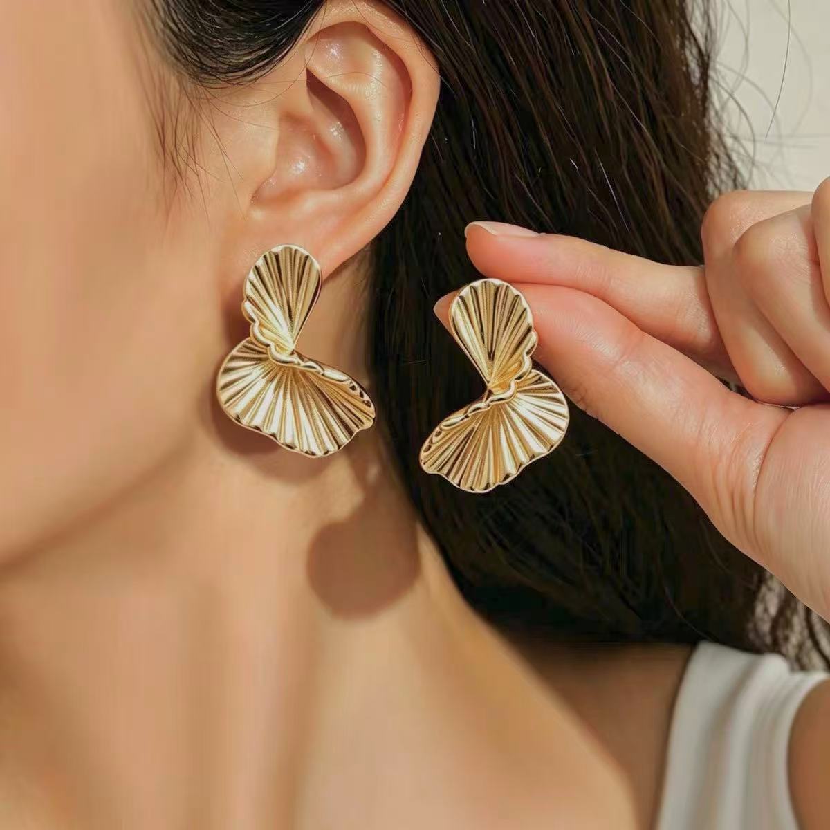 Aurelia Abstract Twisted Shell Statement Stud Earrings