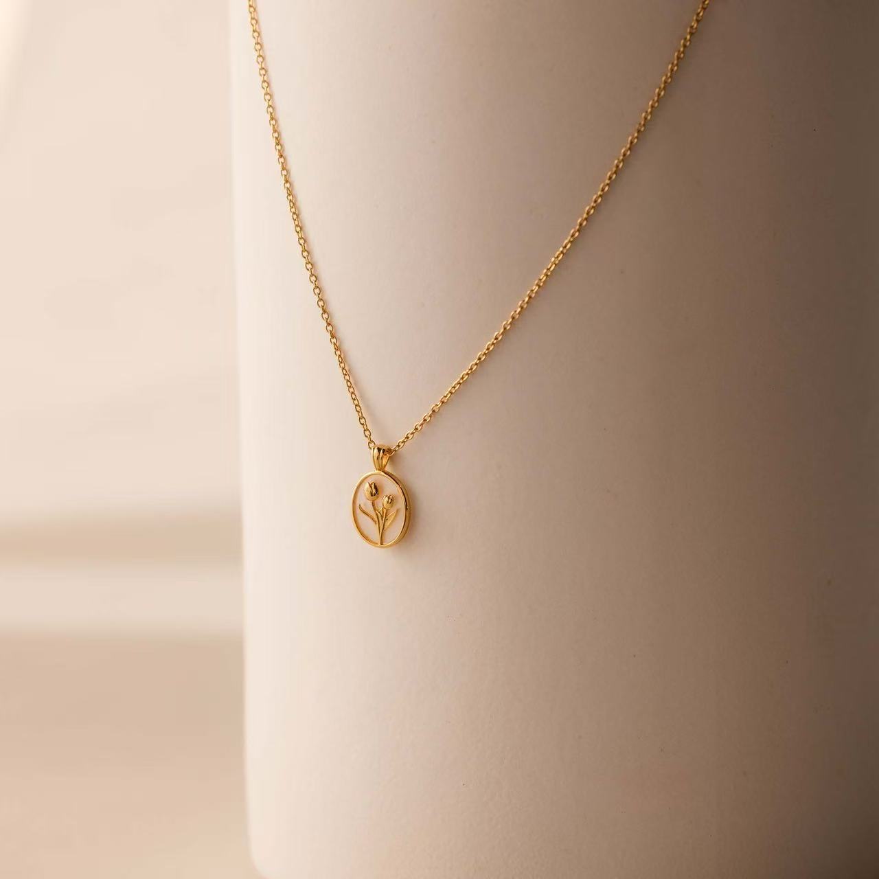 Amsterdam Tulip Flower Pendant Necklace