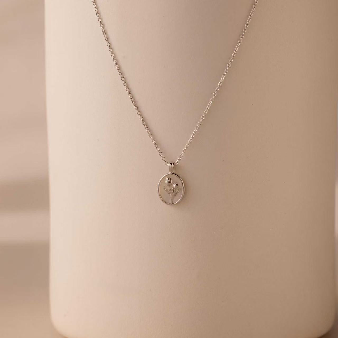 Amsterdam Tulip Flower Pendant Necklace