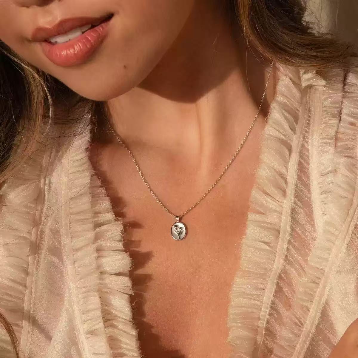 Amsterdam Tulip Flower Pendant Necklace