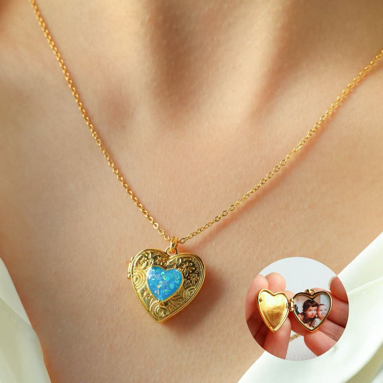 Vintage Heart-Shaped Gold Locket Pendant Necklace with Custom Photo