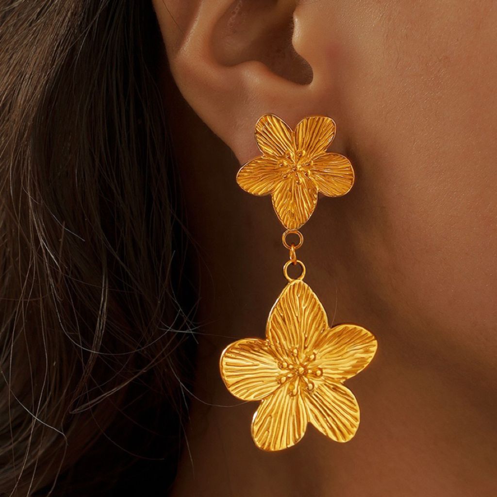 Island Flora Drop Earrings