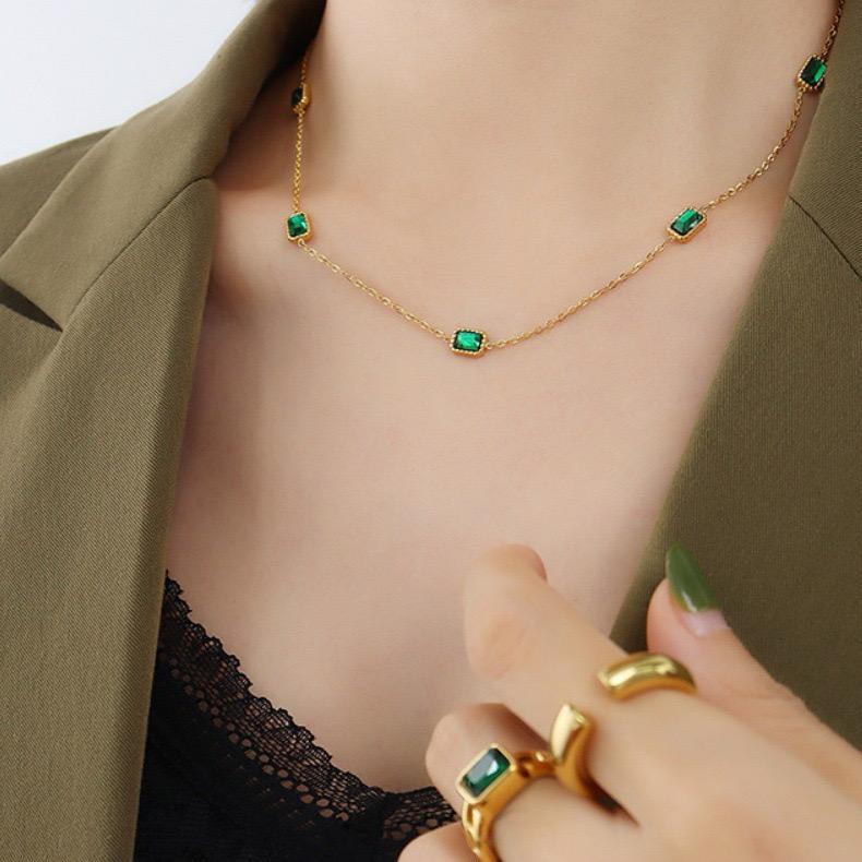 Garnet Grace Chain Necklace
